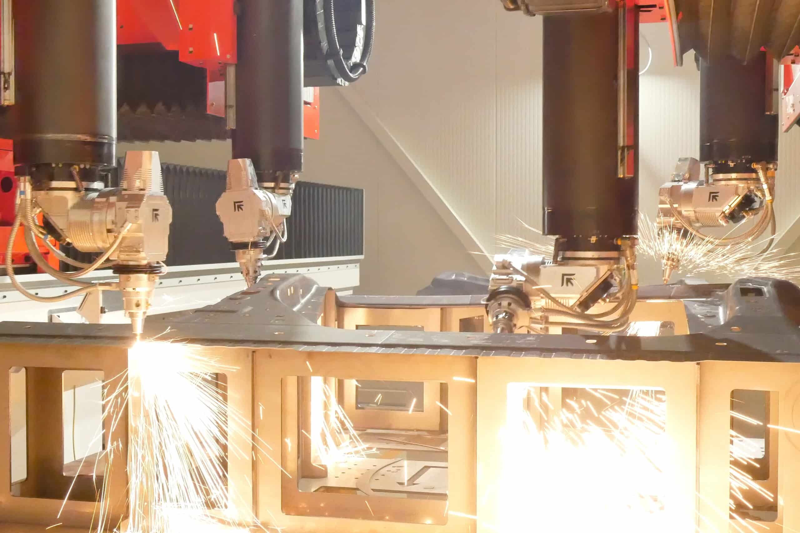 1 Giga Laser Next cutting scaled