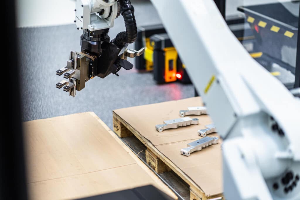 RoboJob präsentiert ai-innovation auf der emo hannover